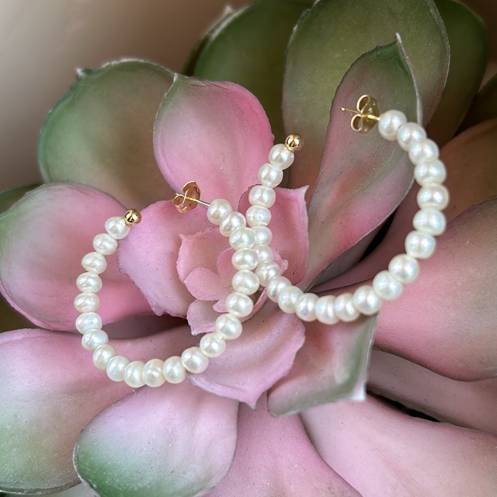 14k Gold Fresh Water Pearl Hoops